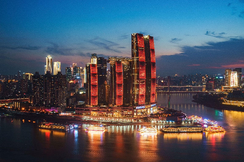 Edificios narnajas y amarillos en el pais China
